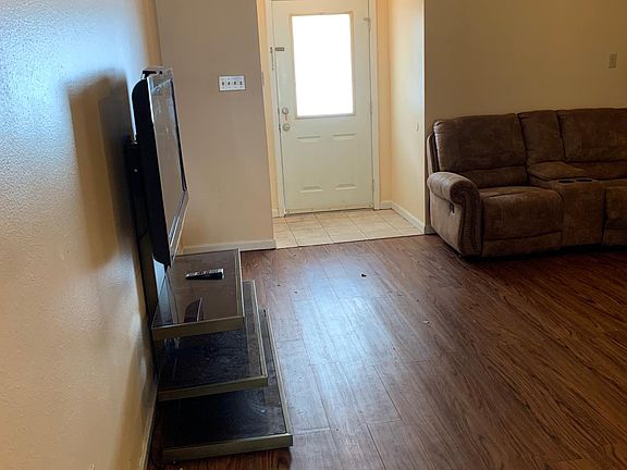 3rd image of 116 Wolfe St #116
