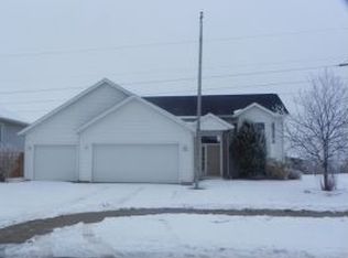 1709 52nd St SW, Fargo, ND 58103