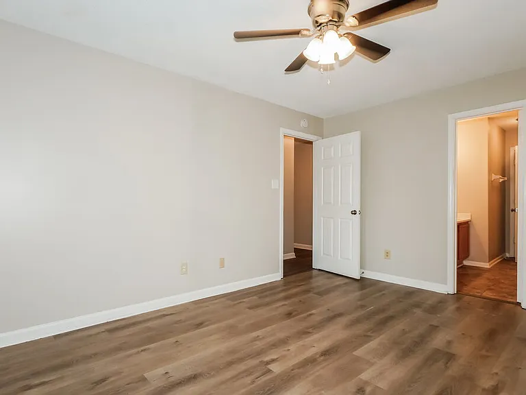 1209 Calebs Ridge Dr — Photo 10