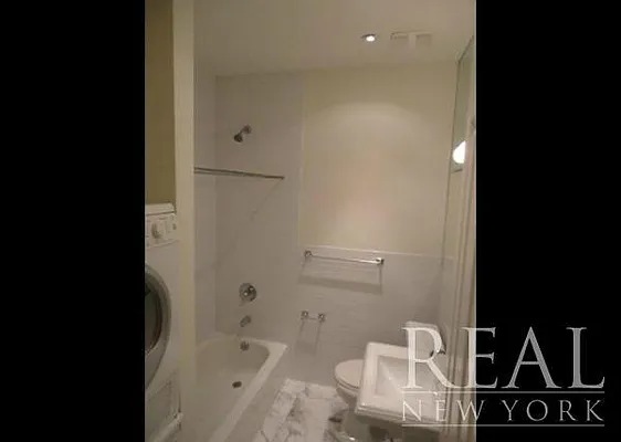 Rented by REAL New York | media 31
