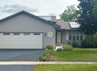 1218 Scenic Rd, Dekalb, IL 60115