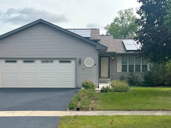 1218 Scenic Rd, Dekalb, IL 60115