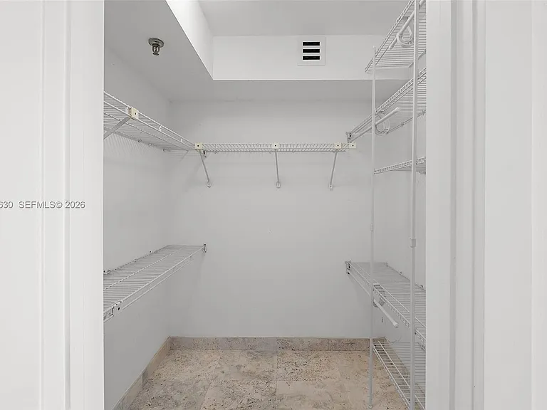 2575 S Bayshore Dr #4A — Photo 19