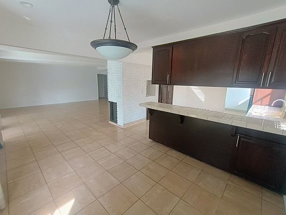5th image of 8753 Jumilla Ave