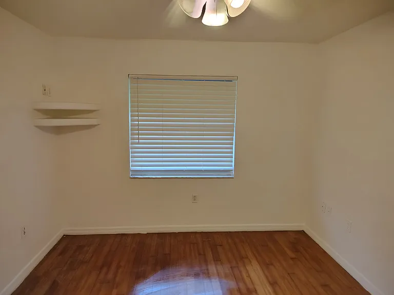 915 W Magnolia St #915 — Photo 21