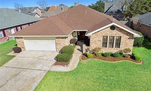 1st image of 3901 Lake Arrowhead Dr