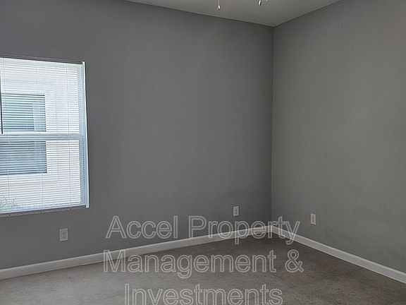 4th image of 816 N Abbey Ave #4