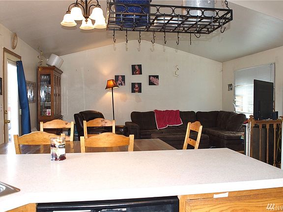 4th image of 3219 253rd Street Ct E