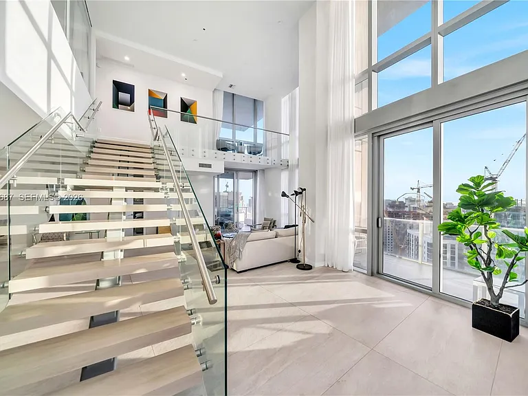 851 NE 1st Ave #Penthouse 4612 — Photo 16