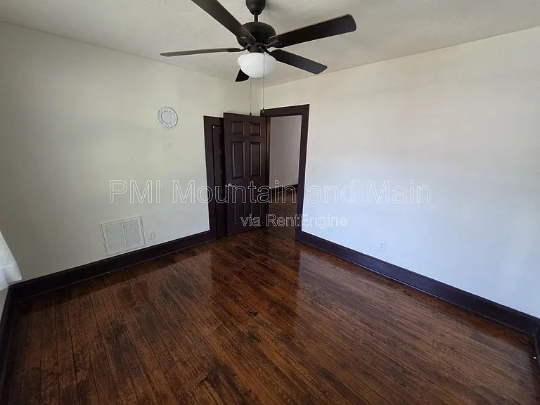 309 Dennis St — Photo 30