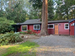 10373 NE Pine Way, Bainbridge Island, WA 98110