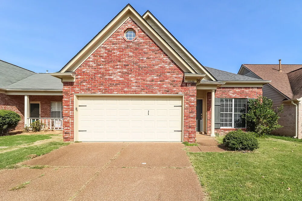 3 bed, 2.0 bath, 1473 sqft, $1,880 — Photo 1
