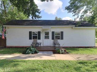 506 W North St, Stanford, IL 61774
