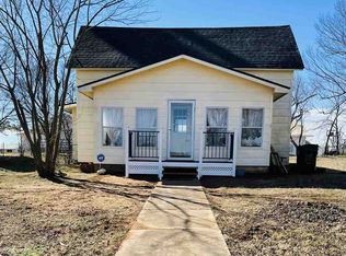 204 N Main St, Carney, OK 74832