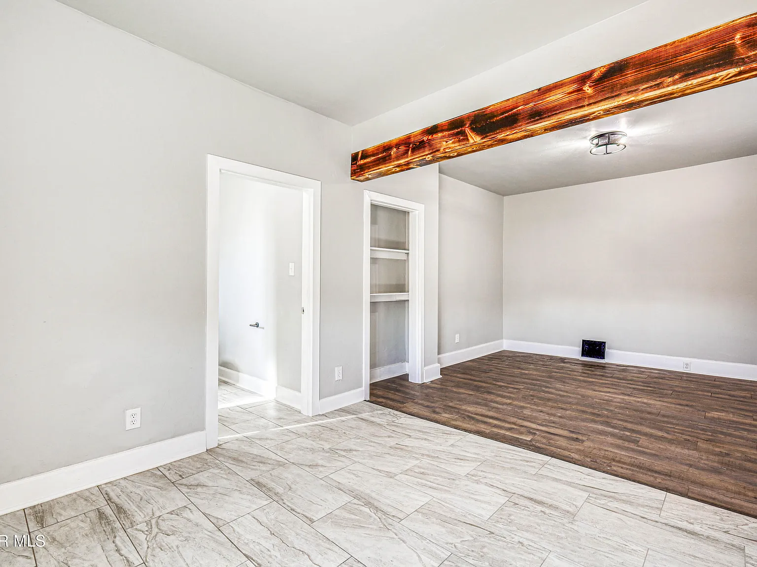 Studio, 1.0 bath, 550 sqft, $895 — Photo 4
