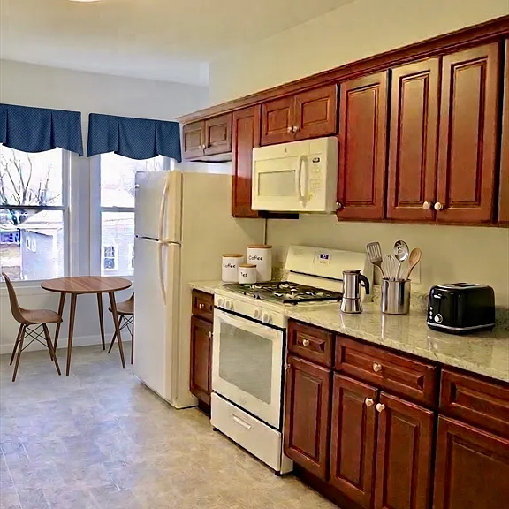 218 Whitman Ave #2 — Photo 4
