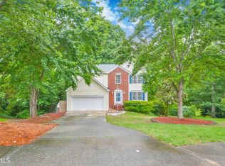 700 Hillmont Dr, Loganville, GA 30052