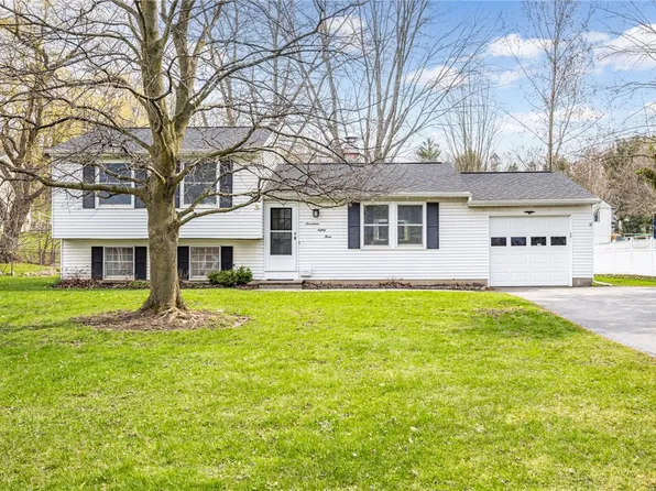 1783 Erie Station Rd, Henrietta, NY 14467