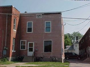 421 Wellington St #1/2, Waterloo, IA 50701