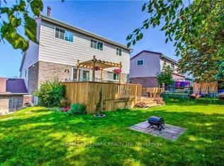 928 Wayne Dr, Newmarket, ON