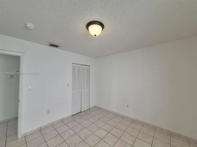1366 SW 4th St #3 — Photo 7