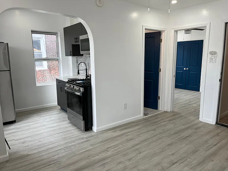 5410 Springfield Ave #2F — Photo 4