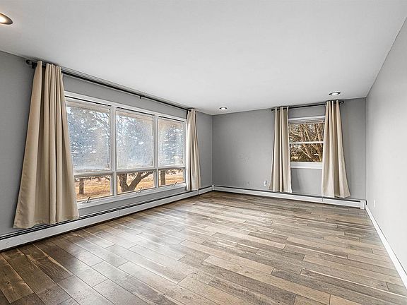 4th image of W5510 St Ann Road