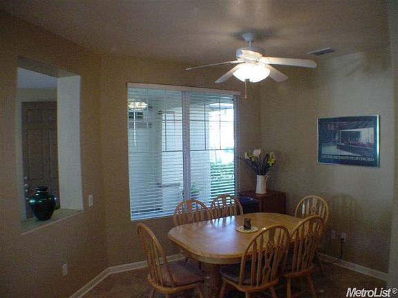3rd image of 150 Calistoga Ln