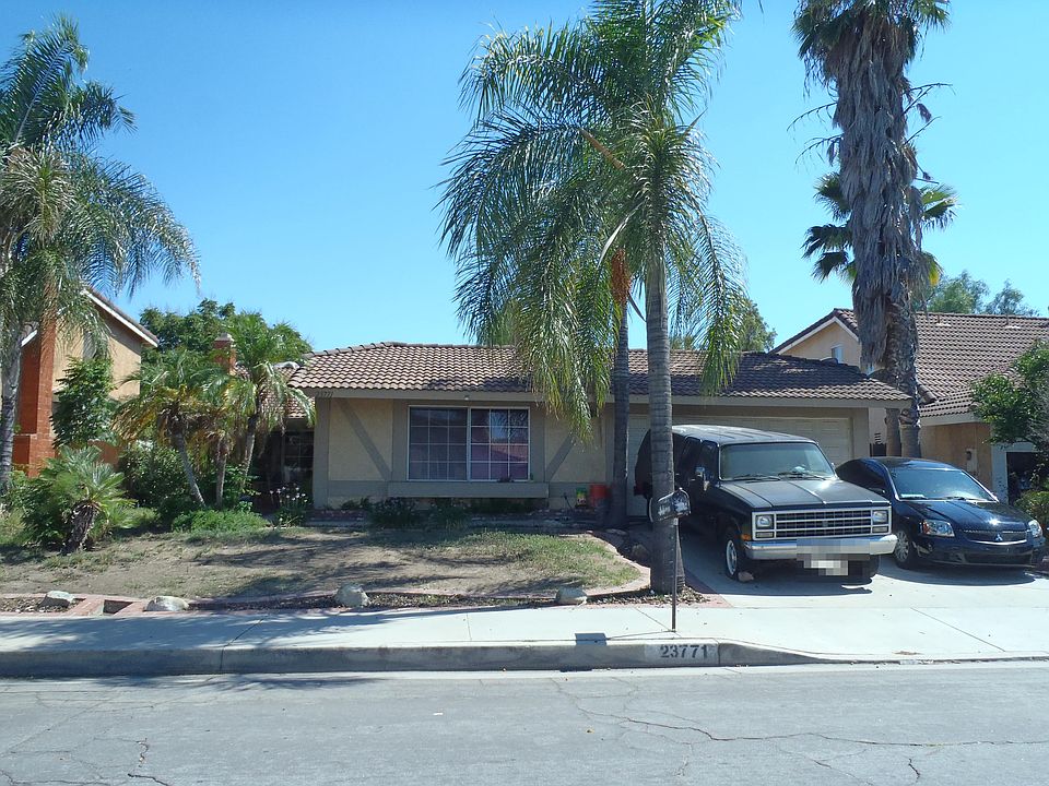 1st image of 23771 Doncaster Dr