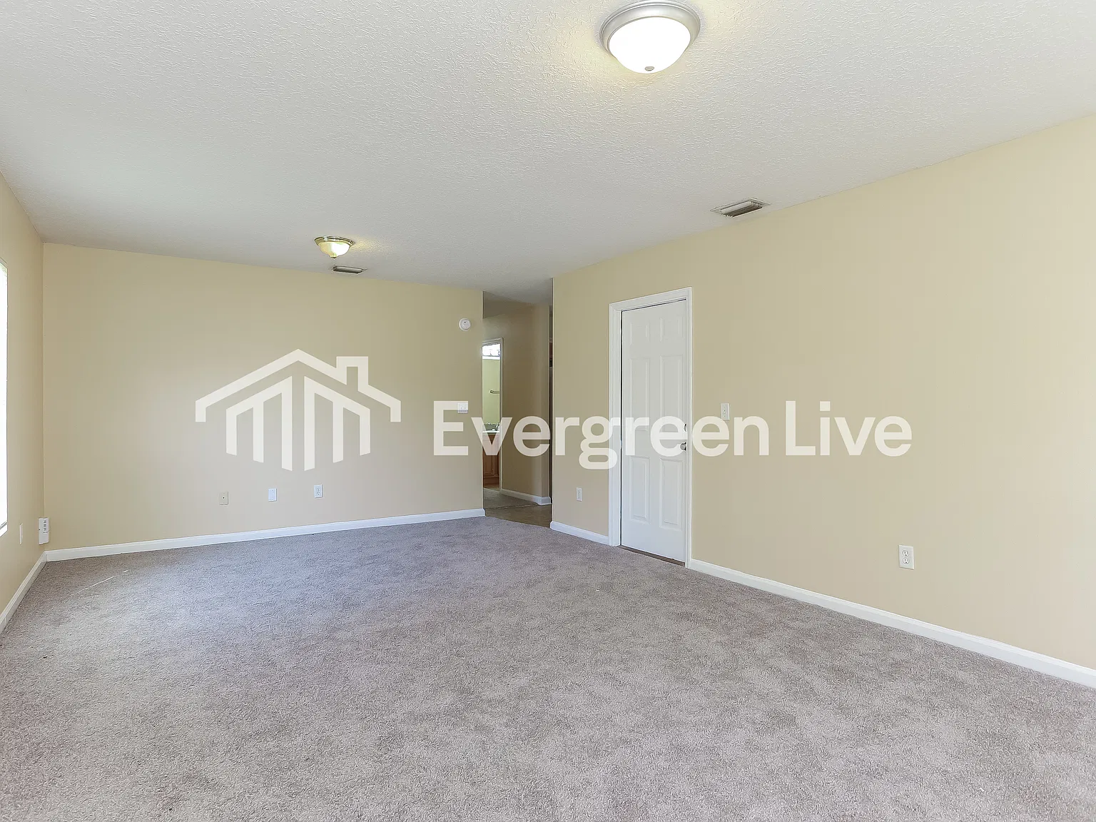 3 bed, 2.0 bath, 1155 sqft, $1,295 — Photo 3