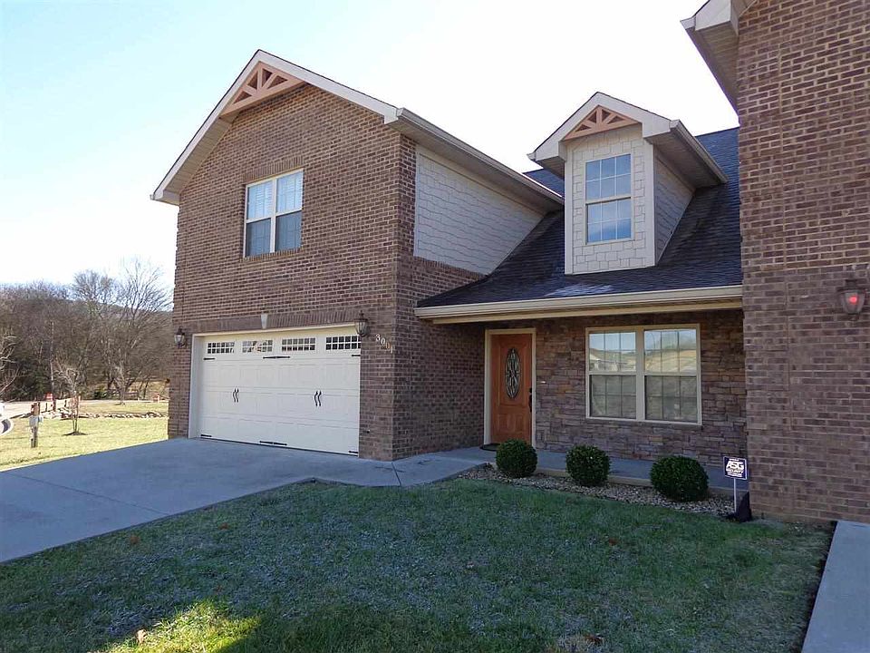 1st image of 3001 Villas Creekside Dr