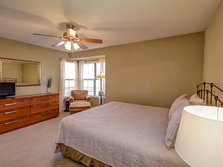 6651 N Campbell Ave #214 — Photo 9