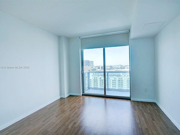 5th image of 333 NE 24th St APT 908