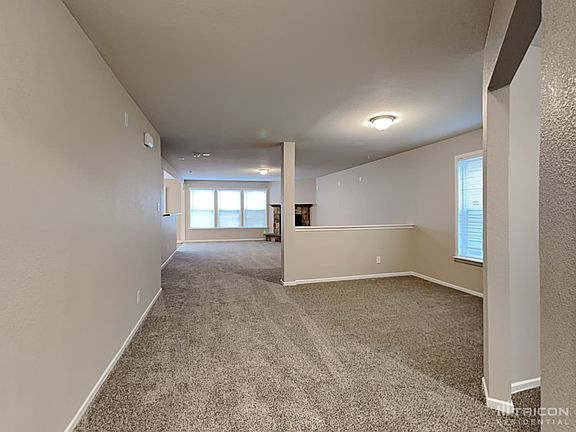 2nd image of 1618 Carriage Cir