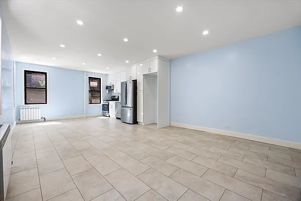 Living room, photo 2