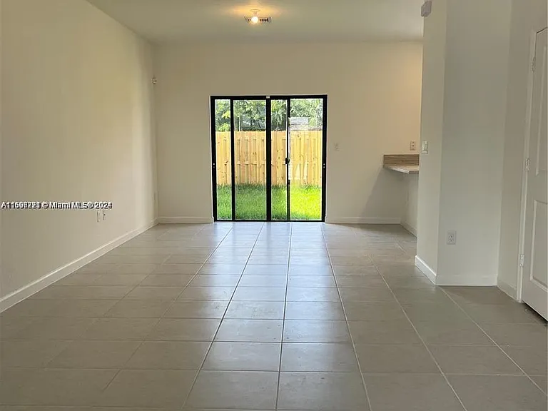 13412 SW 287th Ter — Photo 3
