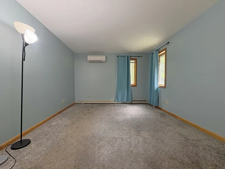 71 Summit Rd — Photo 4