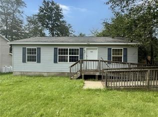 6372 Baltic Ave, Tobyhanna, PA 18466