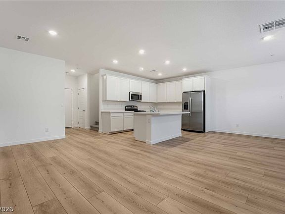 5th image of 2558 Venetia Pointe St