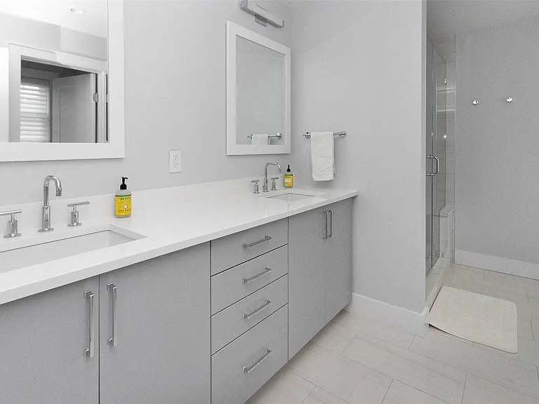 75 Clearview Ave — Photo 18