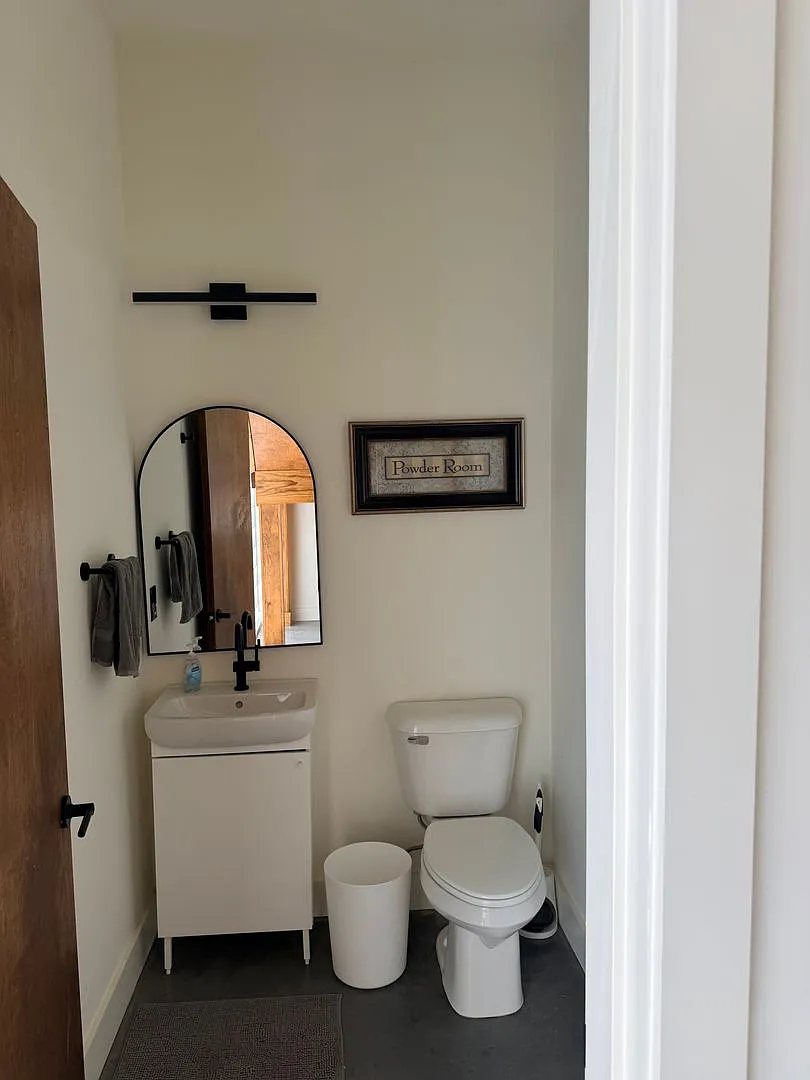 Contemporary Modern Living in North Knoxville! 37917 - 3 Bedroom, 2. — Photo 4