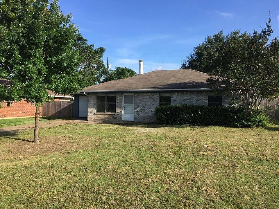 1st image of 610 E Avenue E