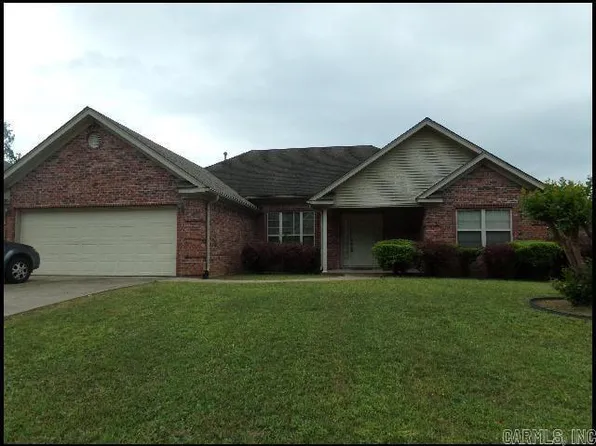 31 Congressional Dr, Little Rock, AR 72210