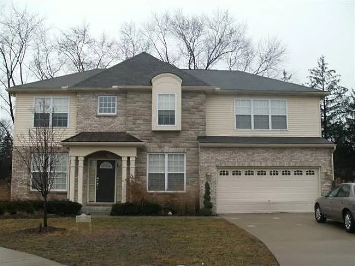 26894 Princeton Ct photo 1
