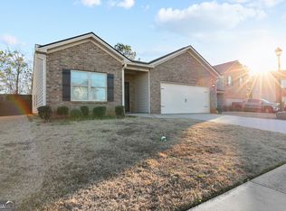 11181 Wind Ridge Dr, Hampton, GA 30228