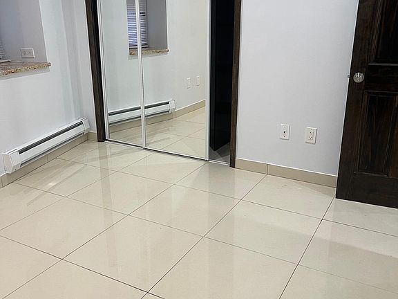 3rd image of 511 W 139th St #B1