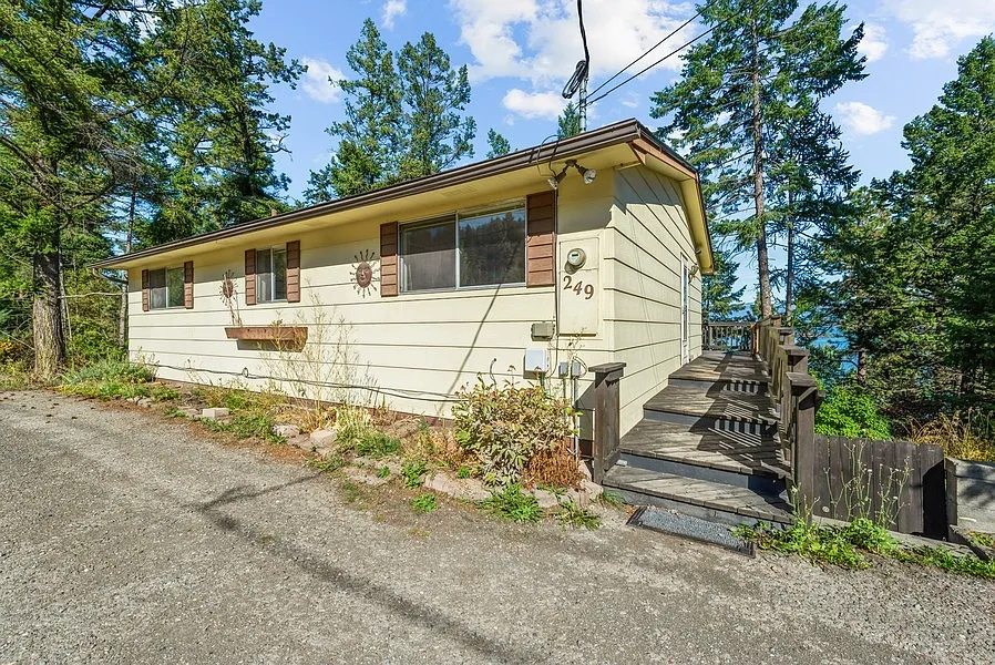 249 N Juniper Bay Rd — Photo 4
