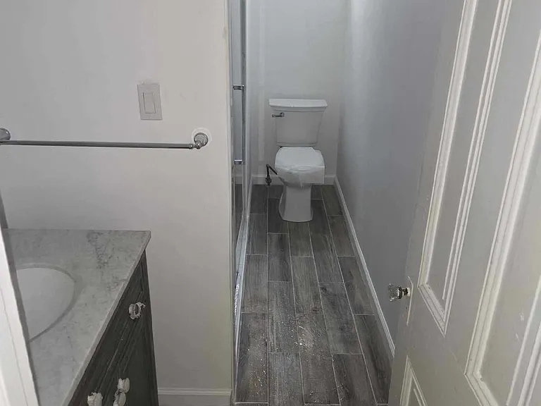 259 S 44th St #1 — Photo 6