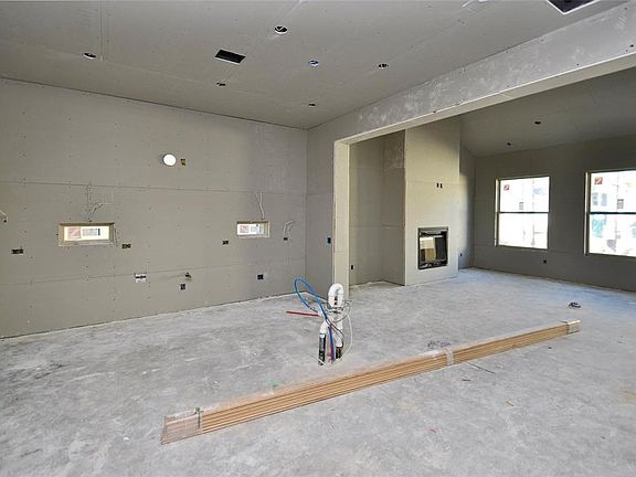 4th image of 22 Burgess Bend Way