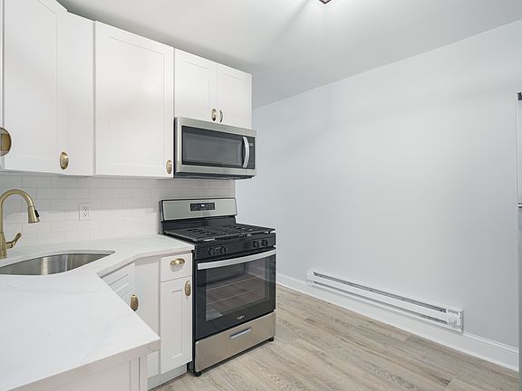 5th image of 2005 W Westmoreland St #1